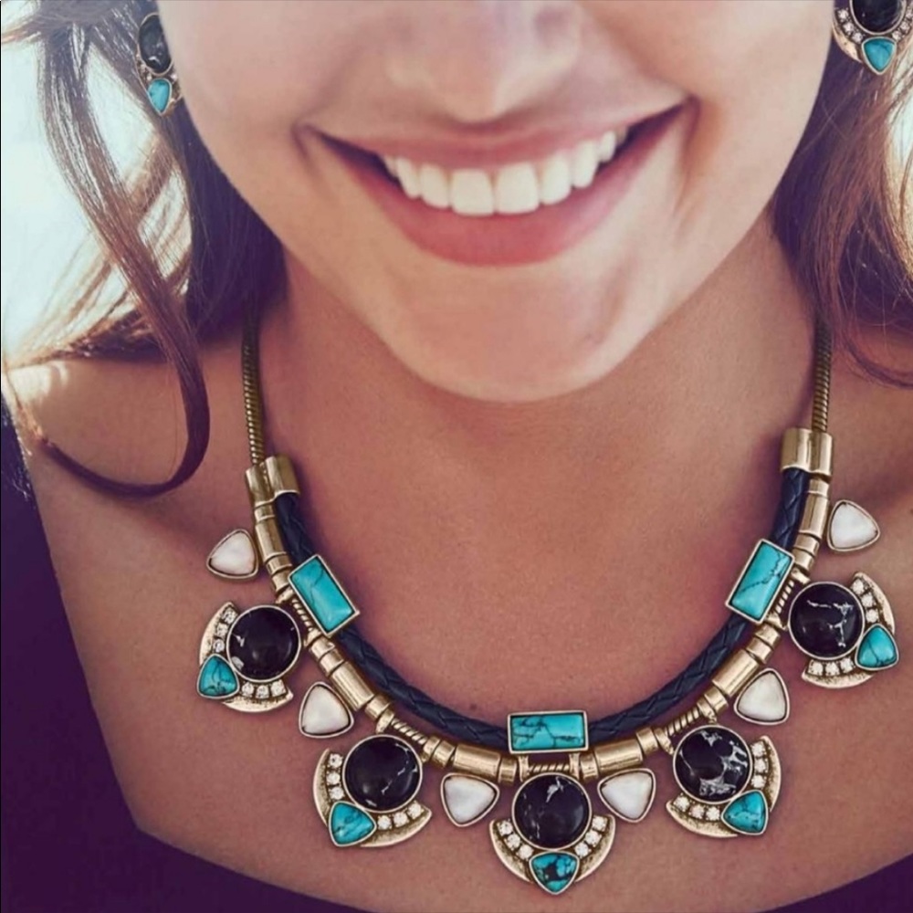 Chloe and Isabel Capri Convertible Statement Necklace